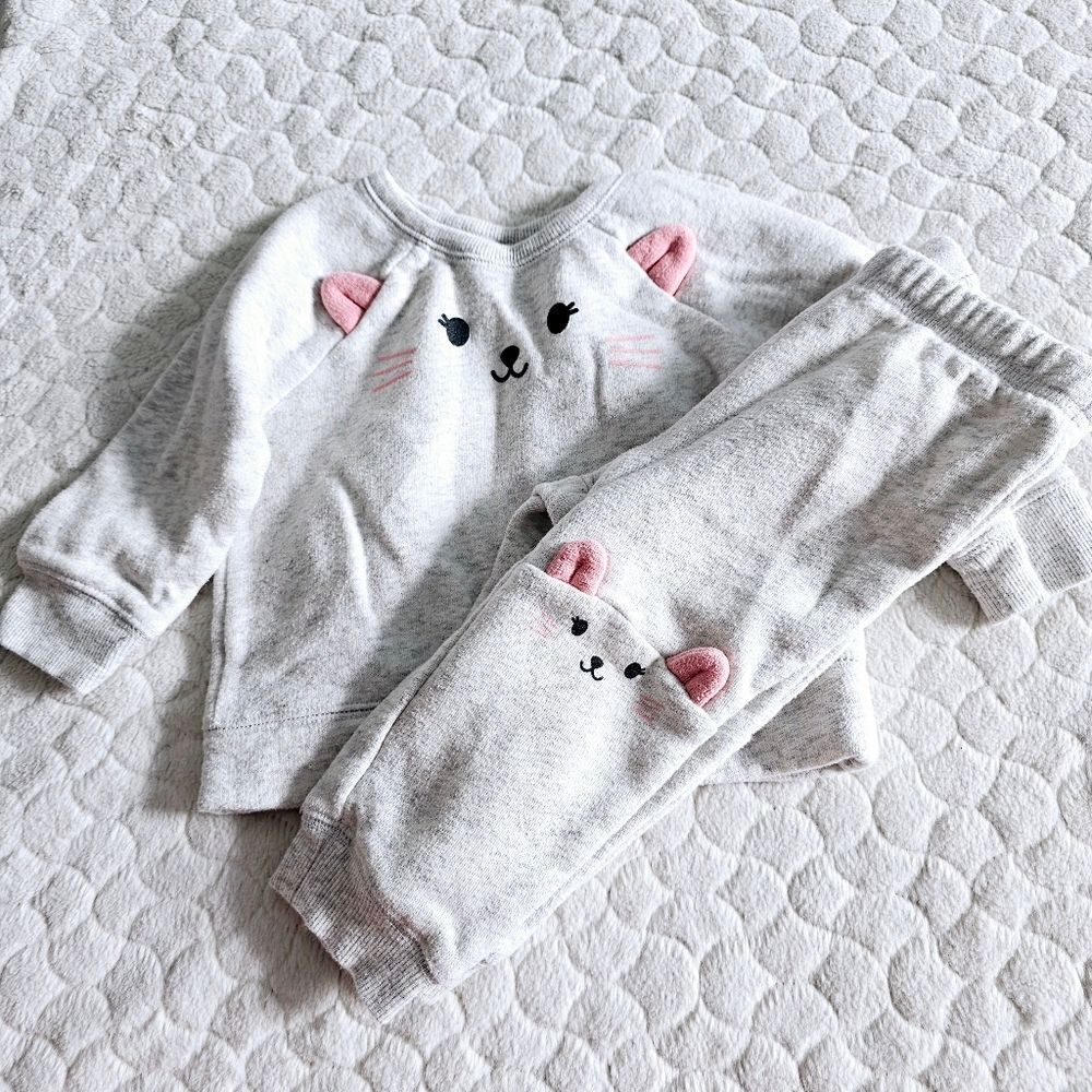 Baby sweatshirt sweatpants outfit cat mouse